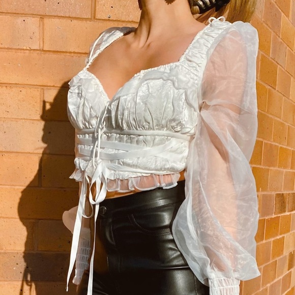 NWT for love and lemons Gabrielle Top puffy sleeves lingerie-inspired boho - Picture 4 of 10